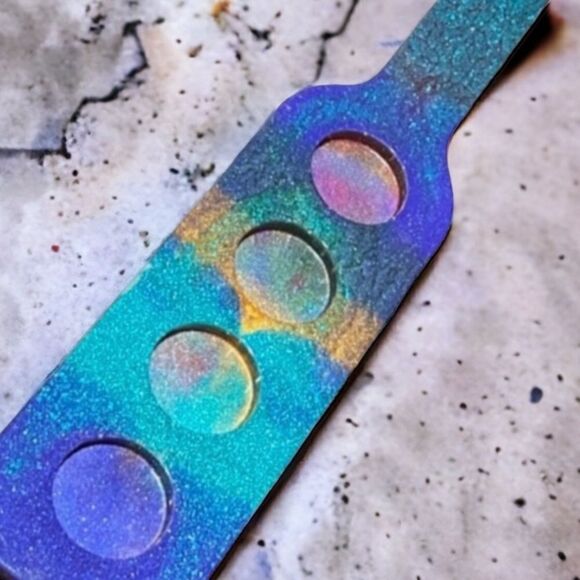 HANDCRAFTED Resin Shot Glass Serving Tray - Picture 3 of 7